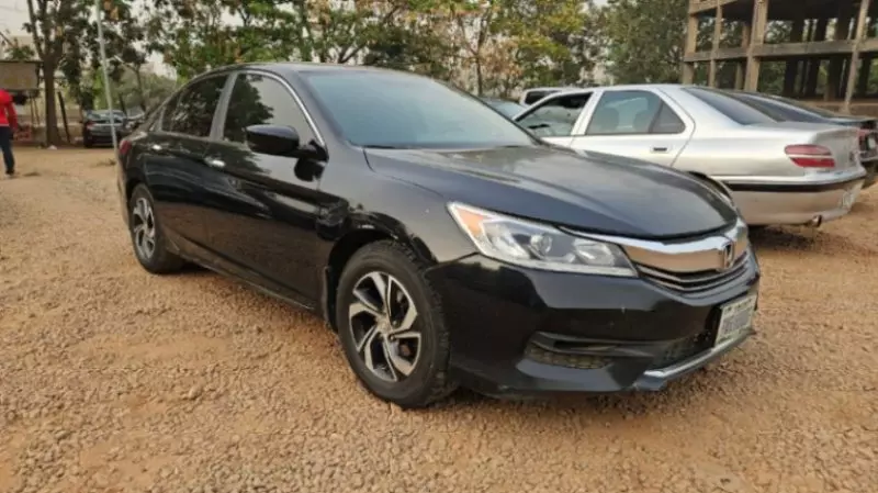 Honda Accord   - 2017
