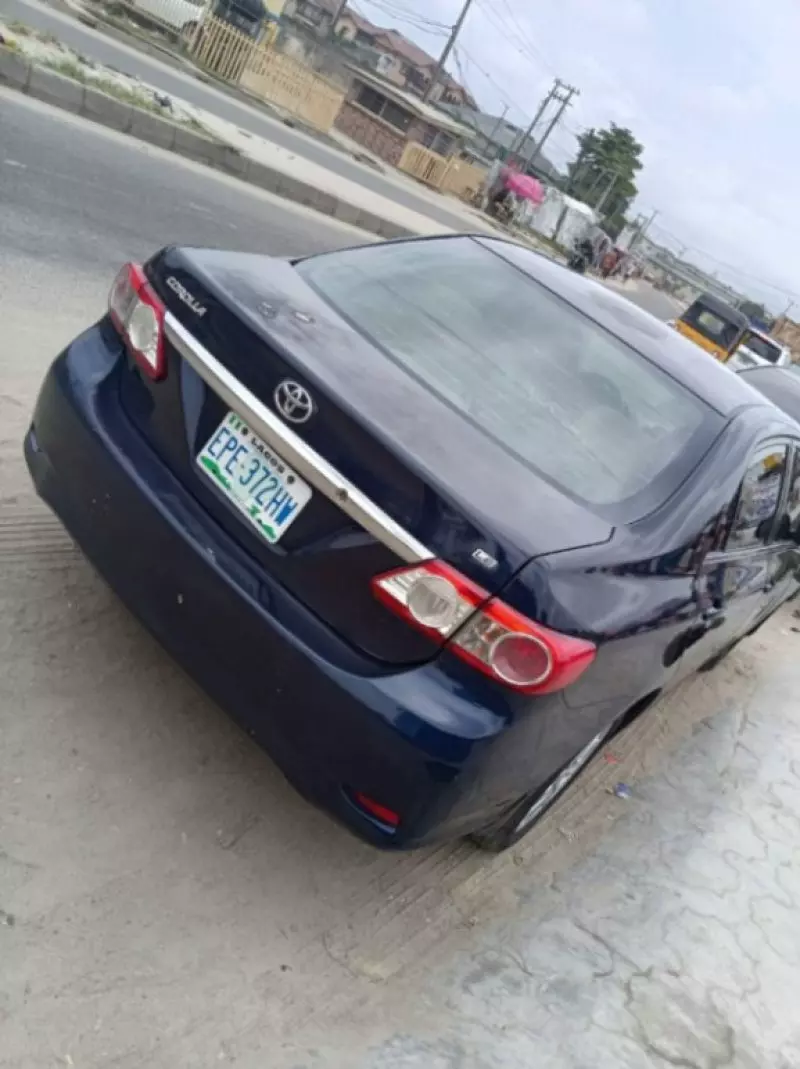 Toyota Corolla   - 2013