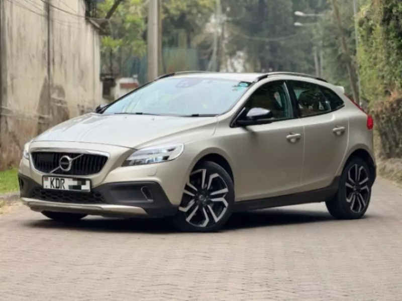Volvo V40 Cross Country   - 2017