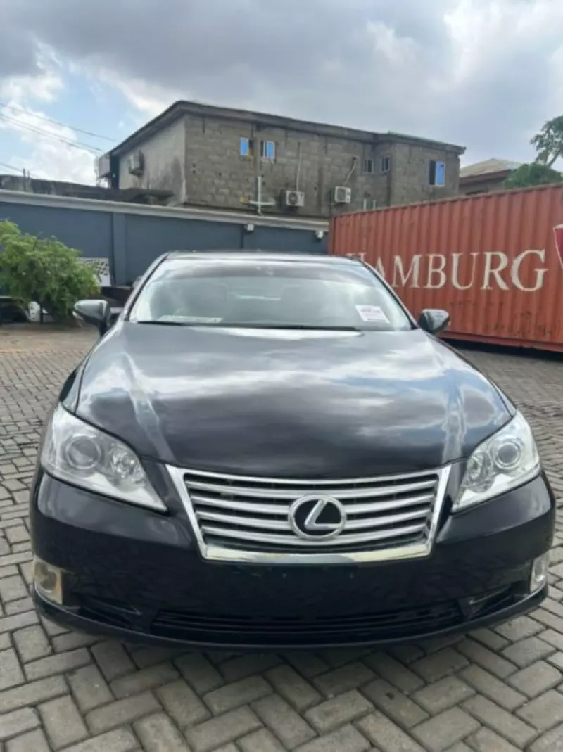 Lexus ES   - 2012