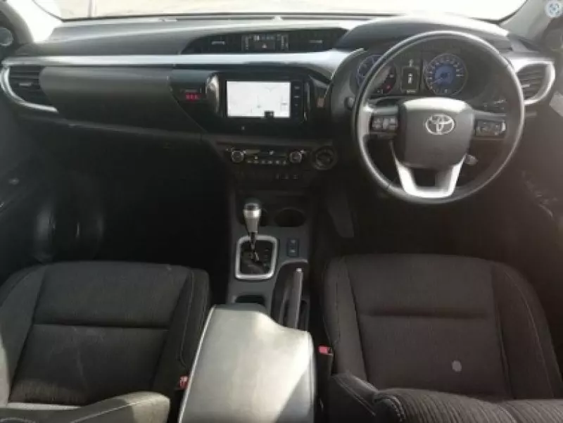 Toyota Hilux   - 2018