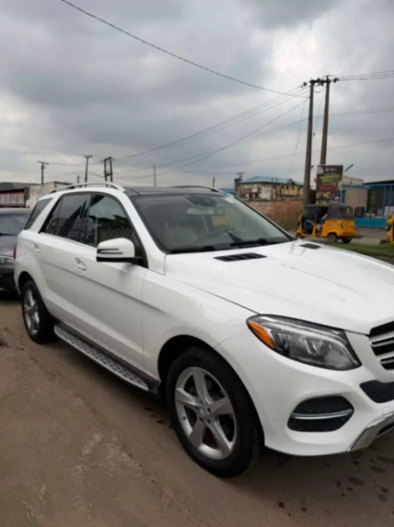 Mercedes-Benz GLE 350 - 2017