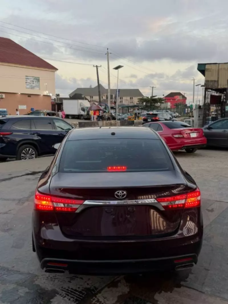 TOYOTA Avalon - 2014