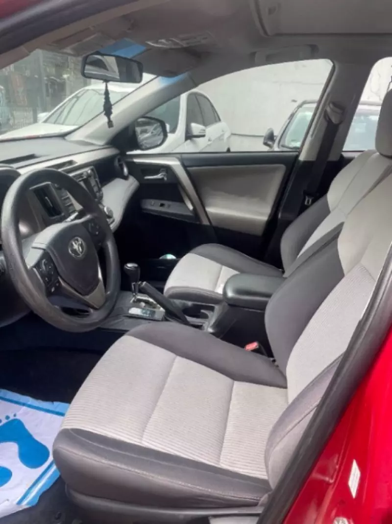 Toyota RAV4   - 2015