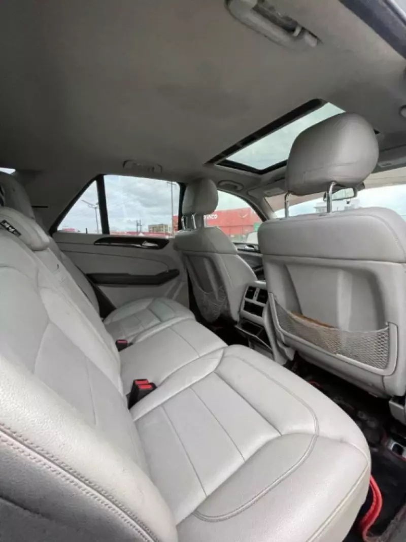 Mercedes-Benz ML-Class   - 2012