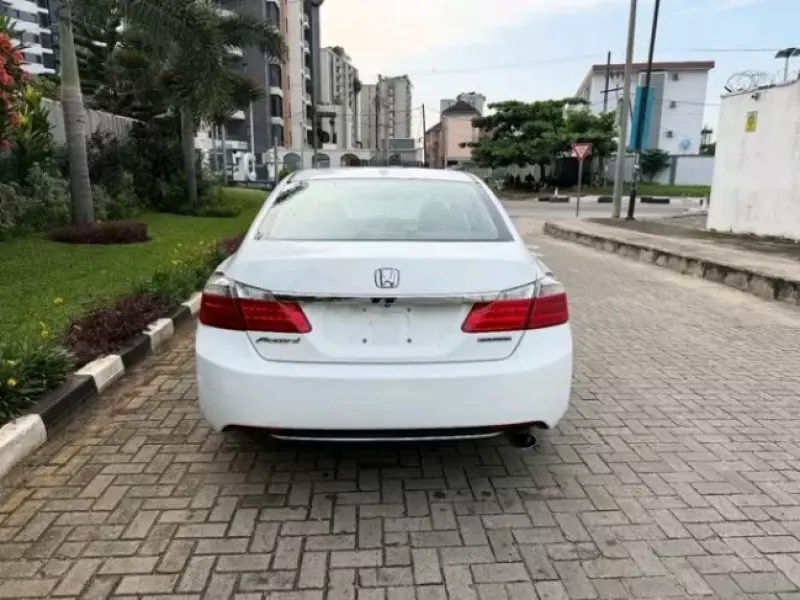 Honda Accord   - 2014