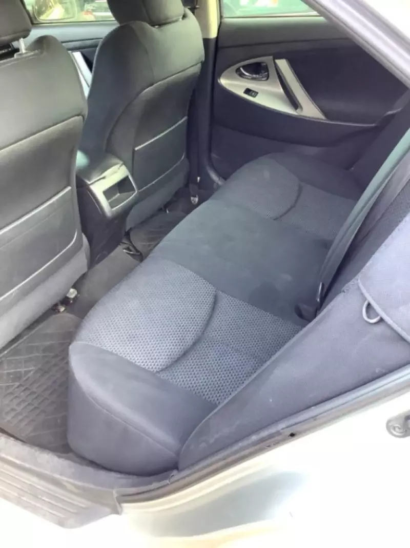 Toyota Camry   - 2010
