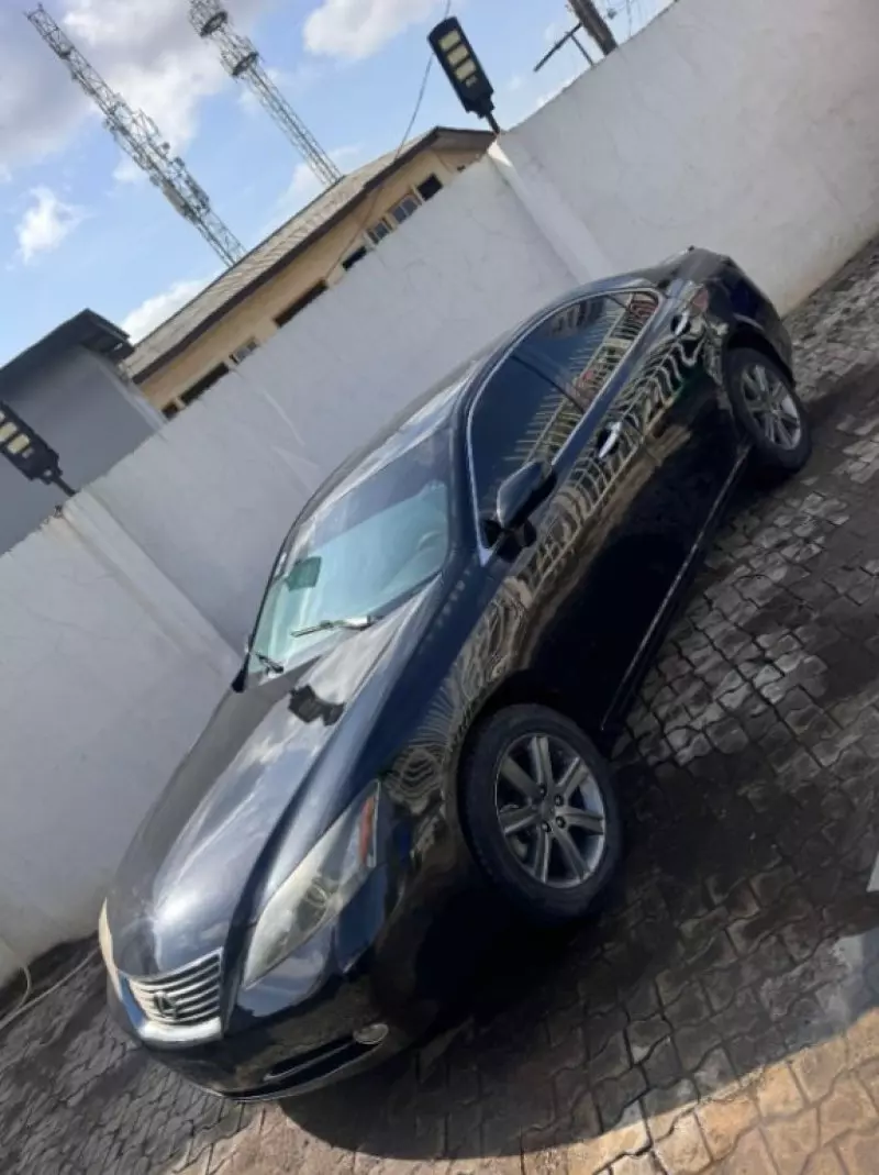 Lexus ES 350   - 2009