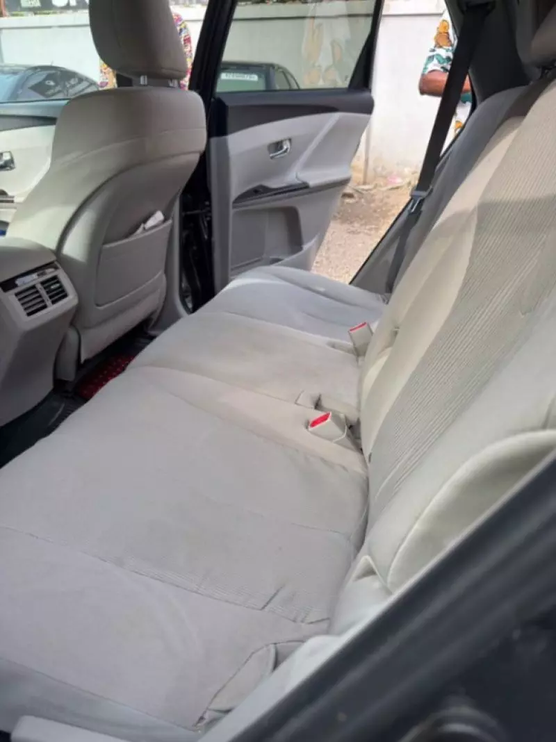Toyota Venza   - 2011