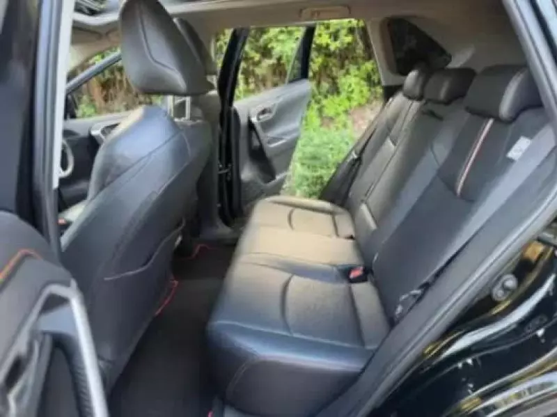 Toyota RAV 4   - 2019
