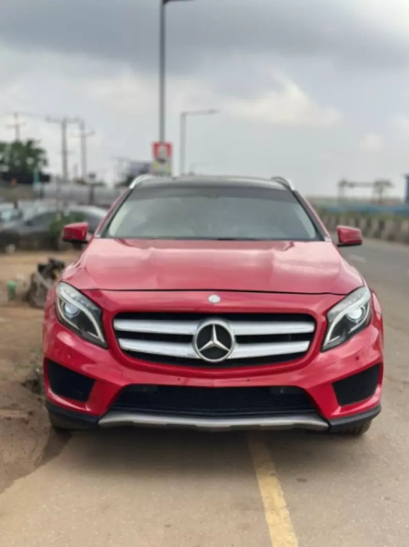 Mercedes-Benz GLA 250   - 2015