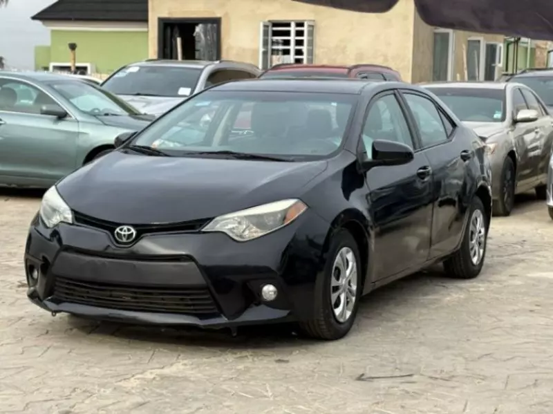 Toyota Corolla   - 2015