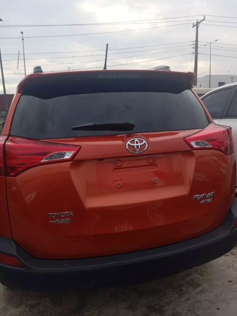 Toyota RAV 4   - 2014