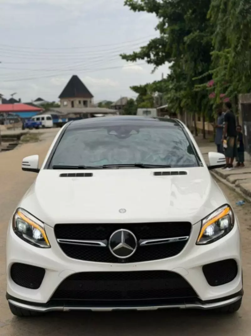 Mercedes-Benz GLE-Class   - 2017