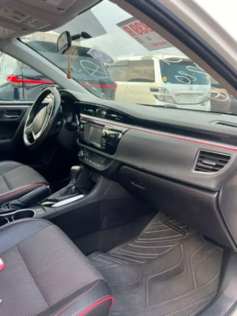 TOYOTA Corolla   - 2016