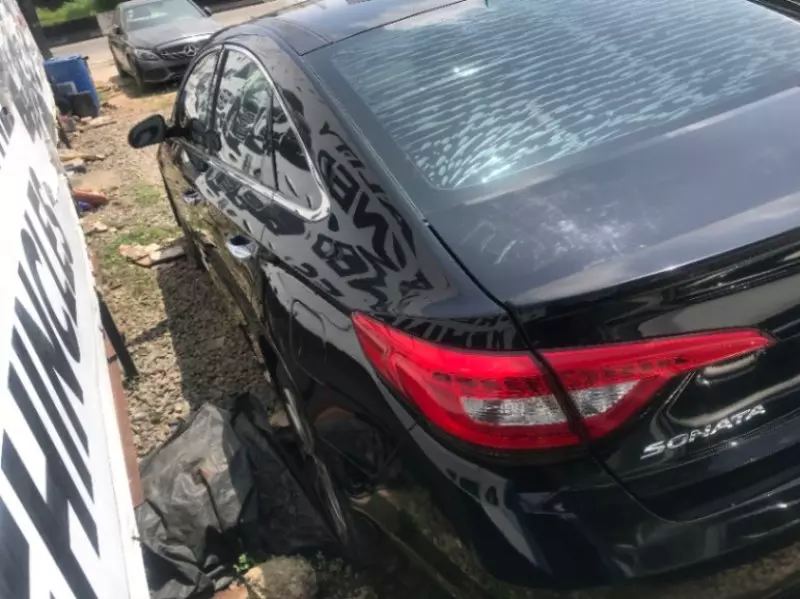 Hyundai Sonata   - 2015