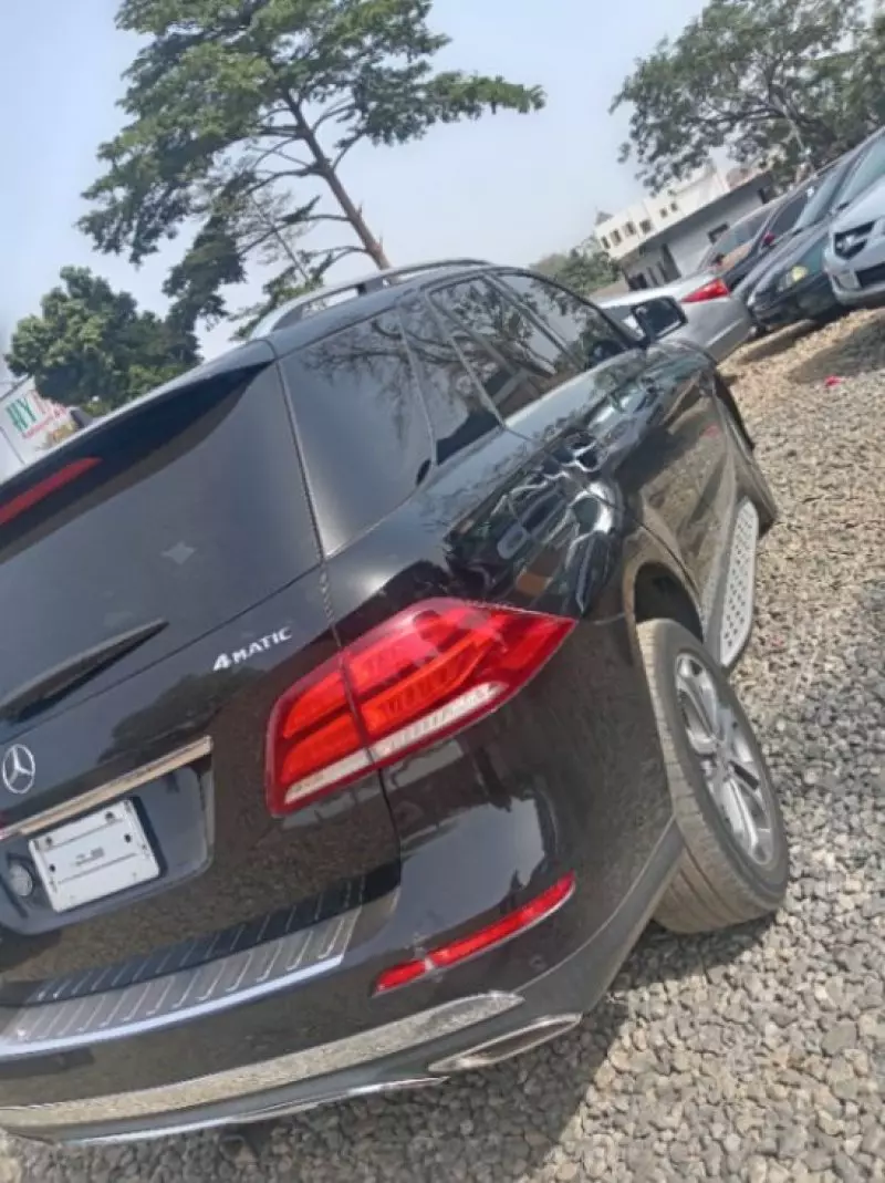 Mercedes-Benz GLE 350   - 2016