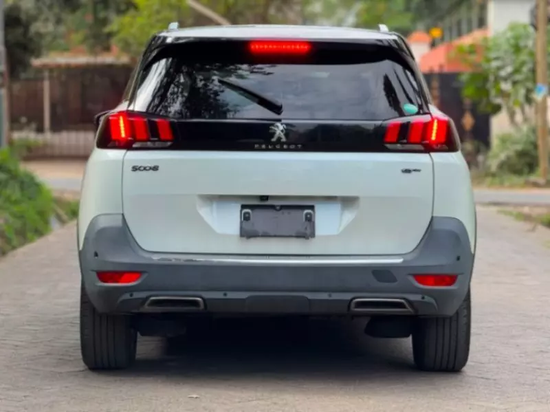 Peugeot 5008   - 2019