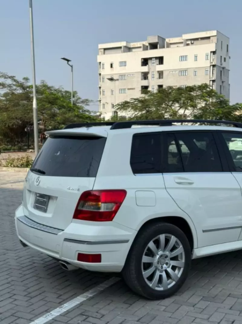 Mercedes-Benz GLK 350   - 2012