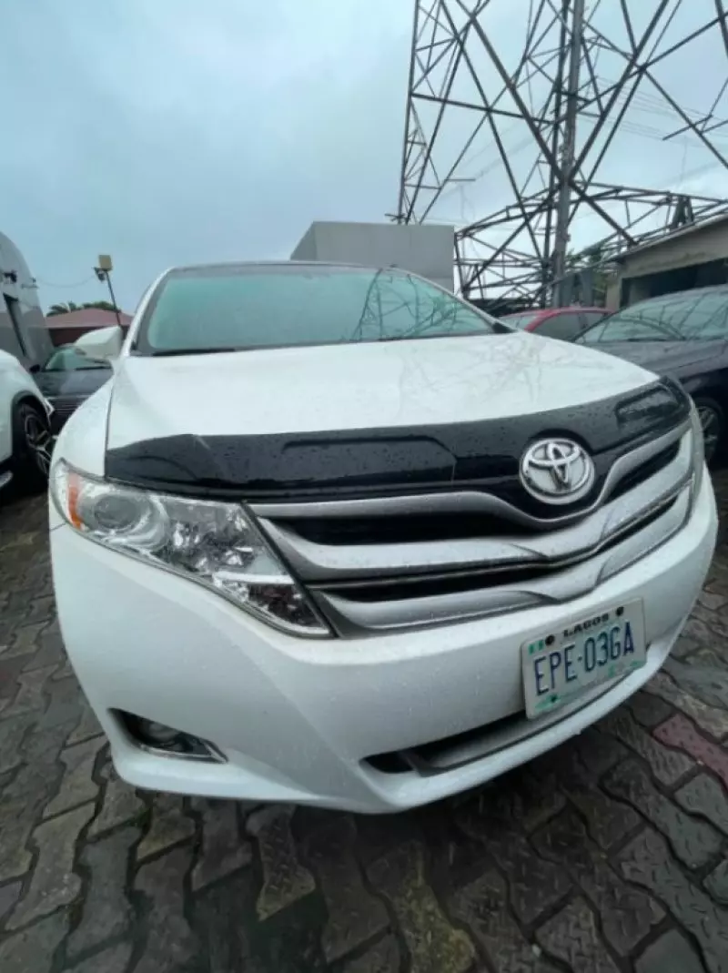 TOYOTA Venza   - 2013