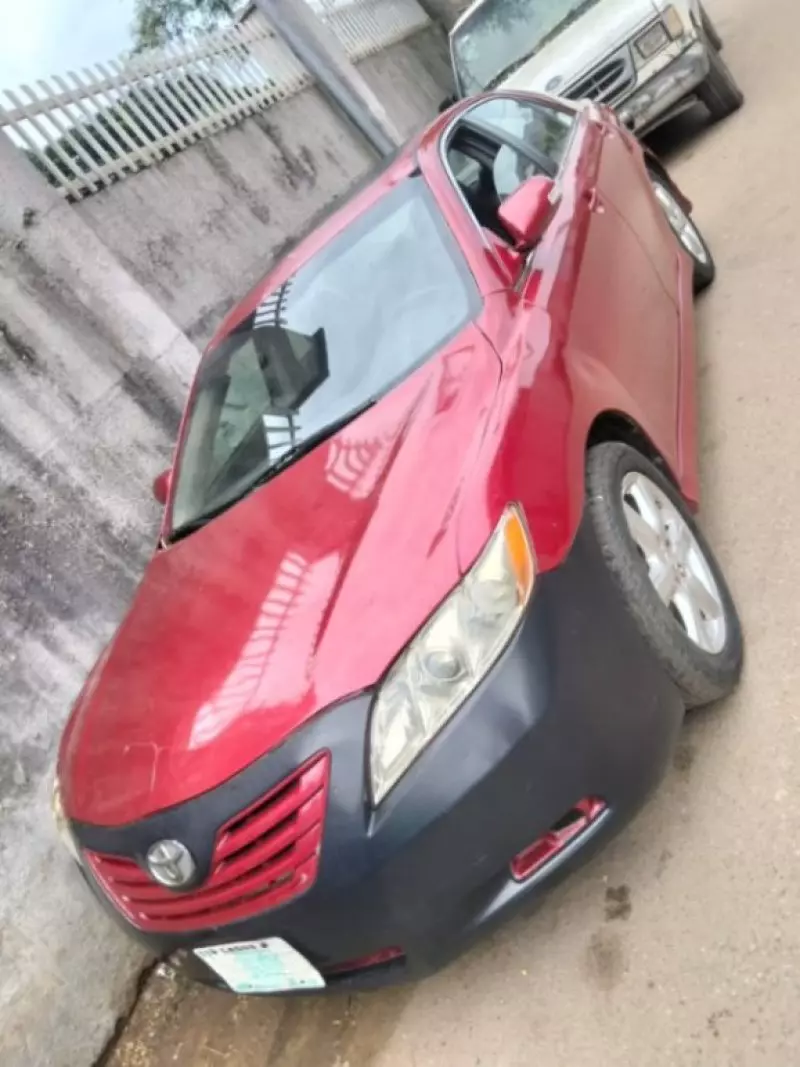 TOYOTA Camry   - 2009