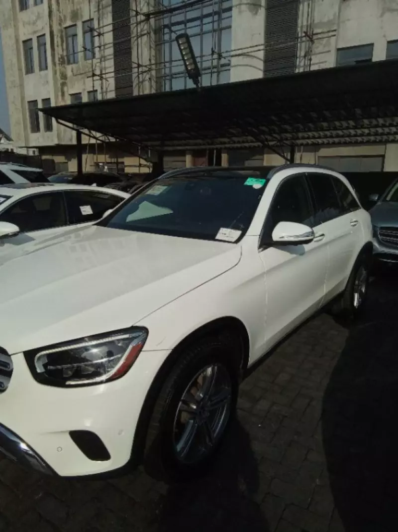Mercedes-Benz GLC 300   - 2018