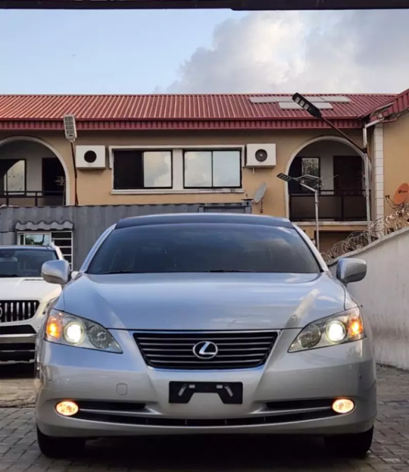 Lexus ES   - 2008