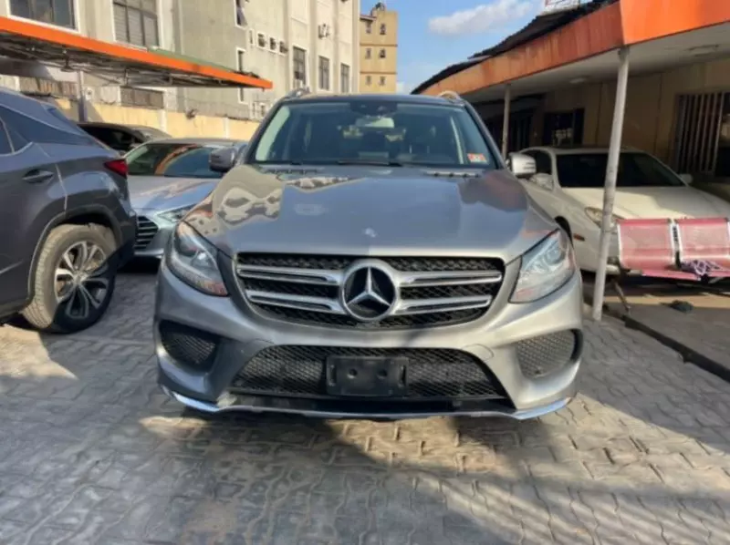 Mercedes-Benz GLE-Class   - 2016