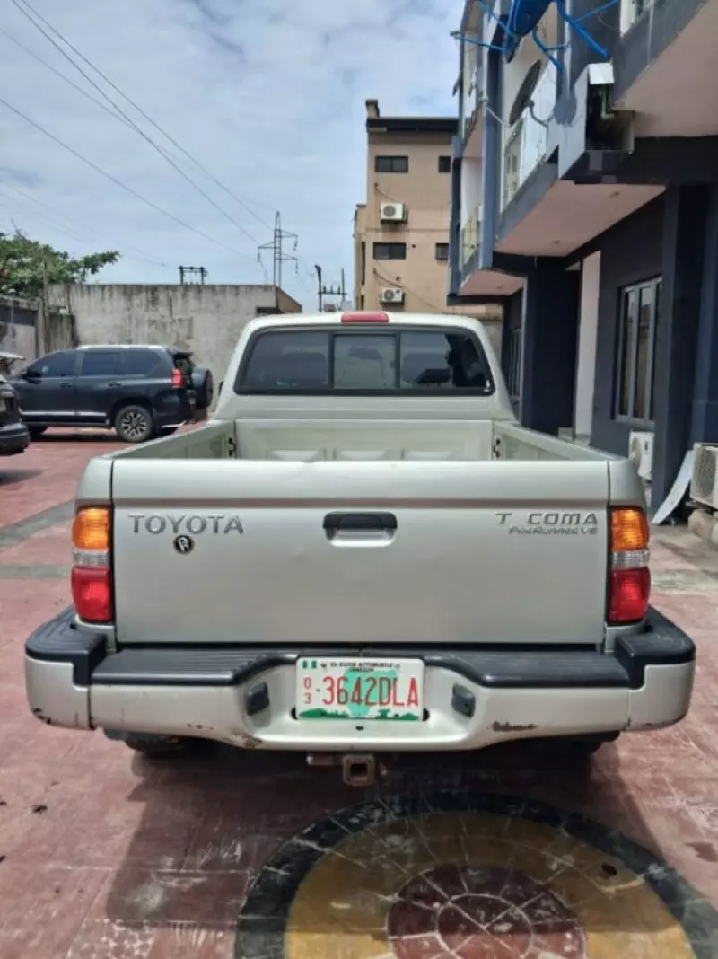 TOYOTA Tacoma   - 2003