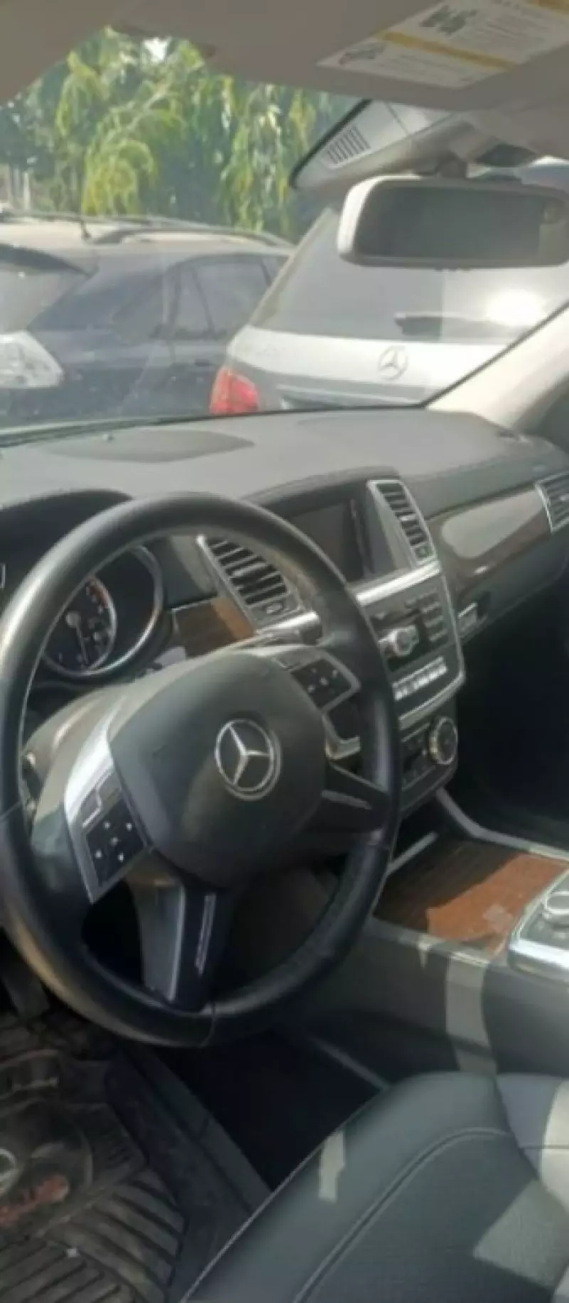 Mercedes-Benz ML-Class   - 2013
