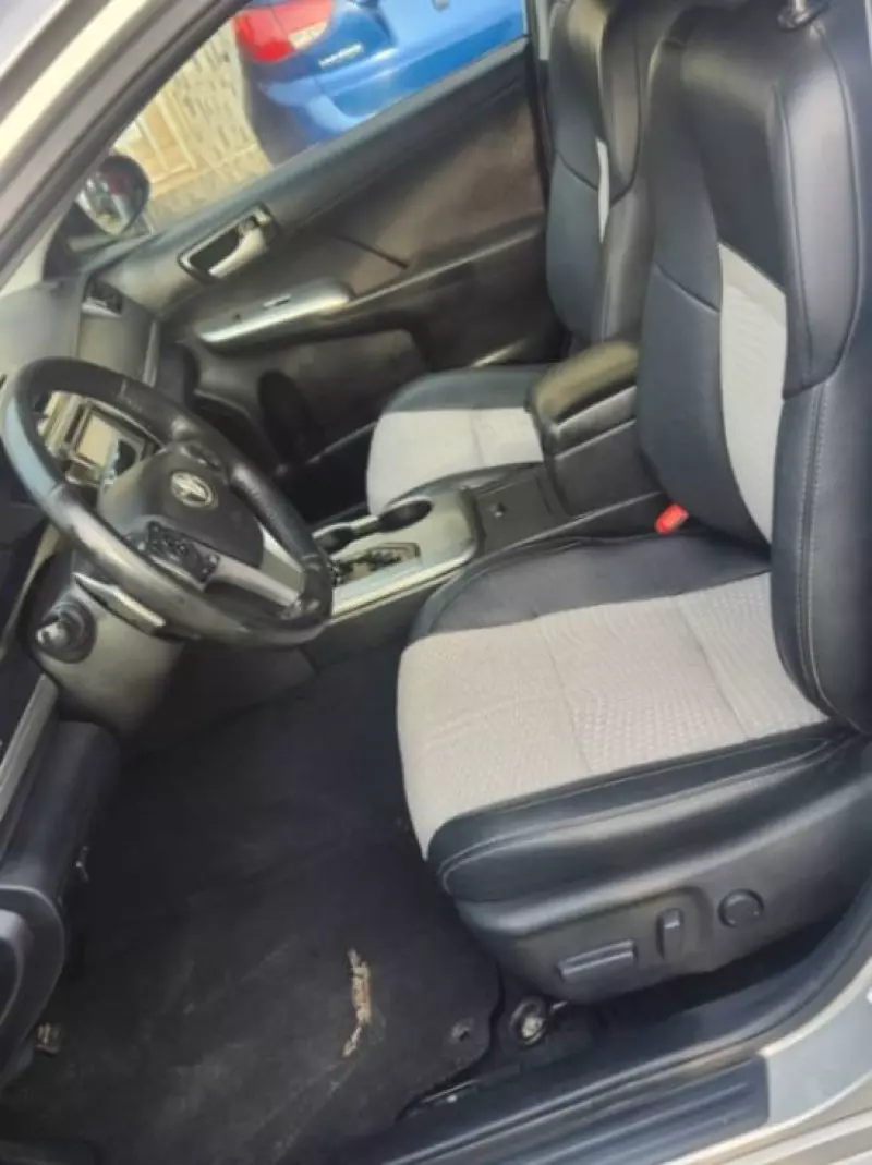 Toyota Camry   - 2014