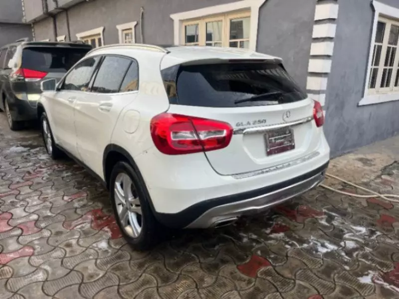 Mercedes-Benz GLA 250   - 2017