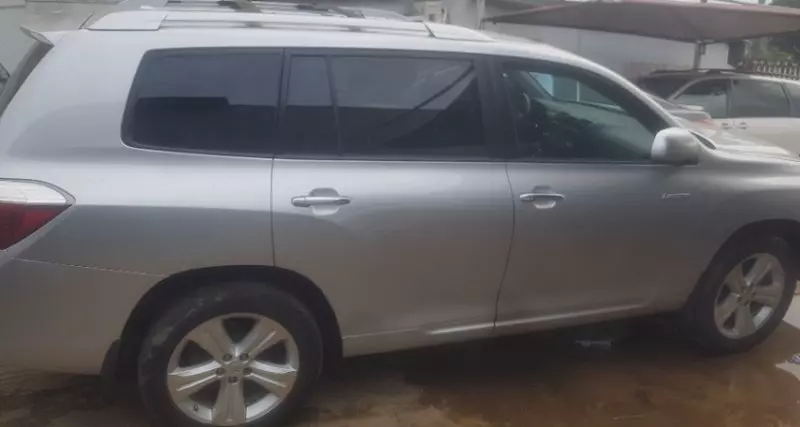 Toyota Highlander   - 2009