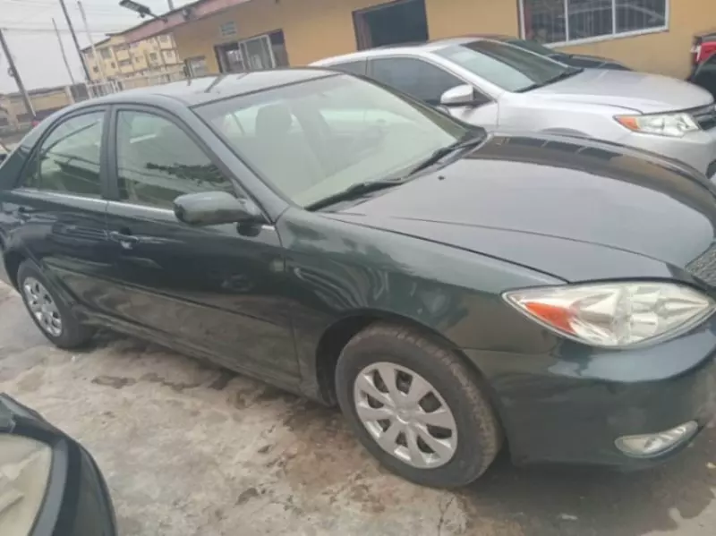 Toyota Camry   - 2002