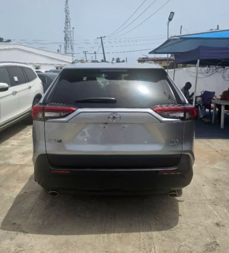 Toyota RAV4 - 2024