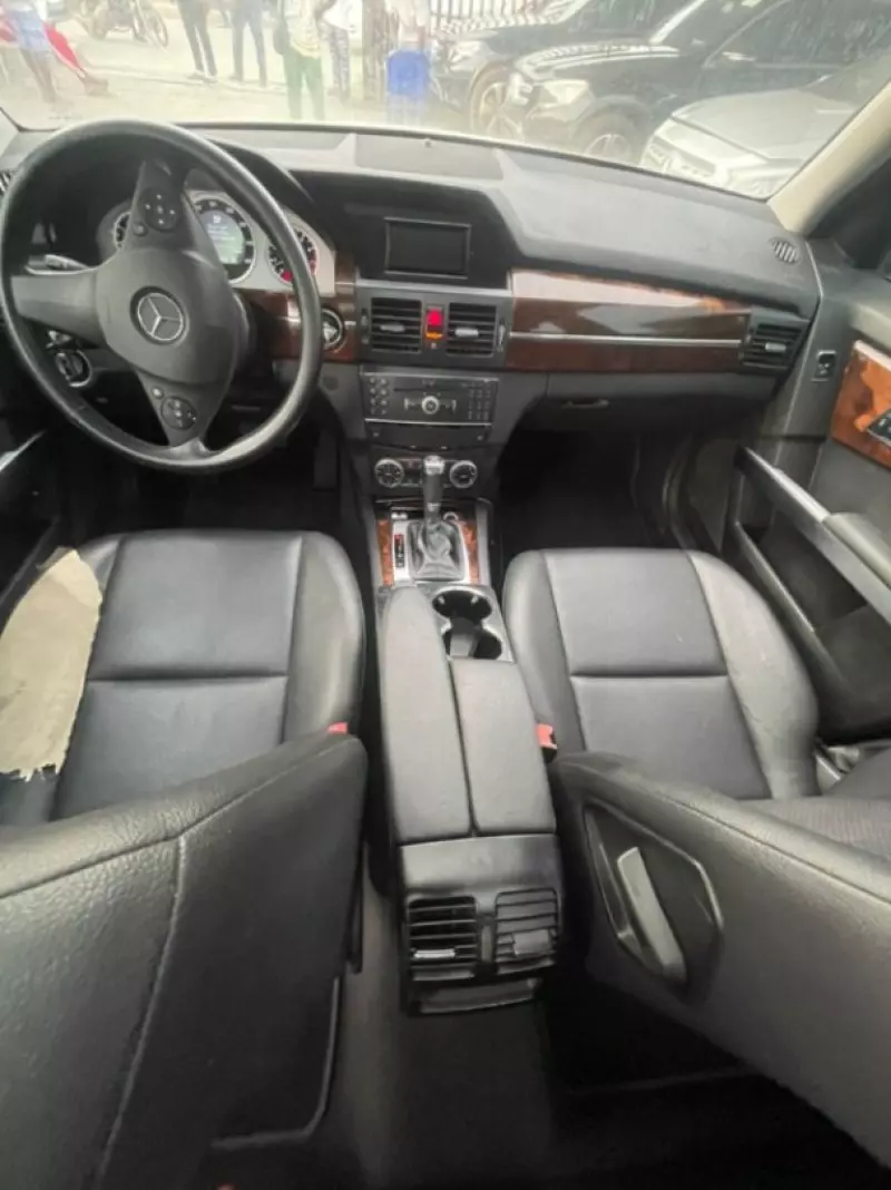 Mercedes-Benz GLK 350   - 2012