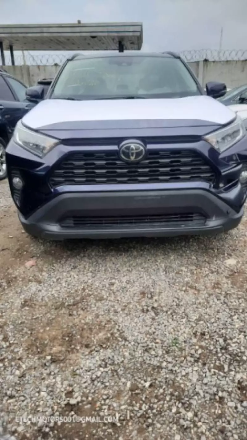 Toyota RAV4   - 2021