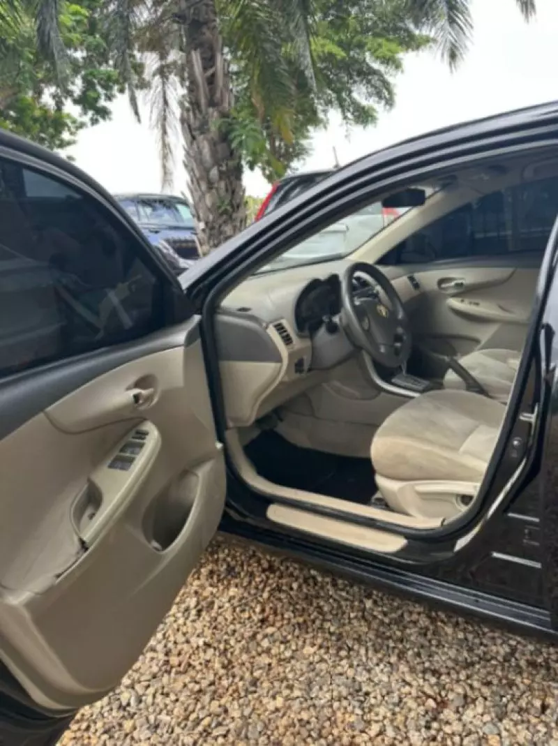 Toyota Corolla - 2010