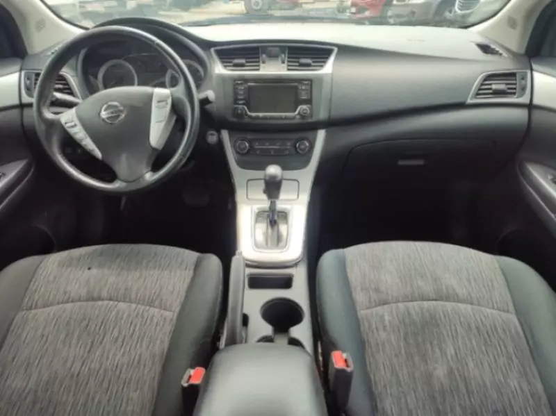 Nissan Sentra   - 2015