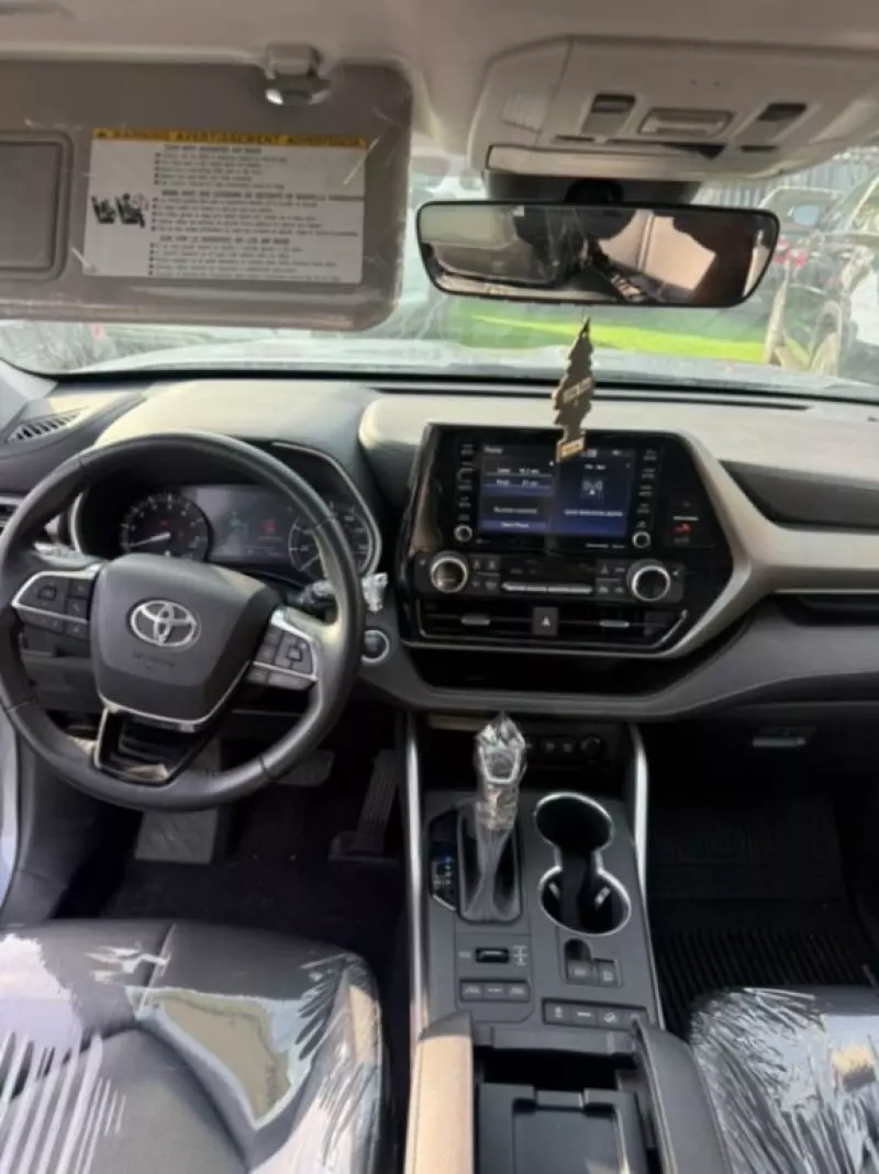 Toyota Highlander   - 2022