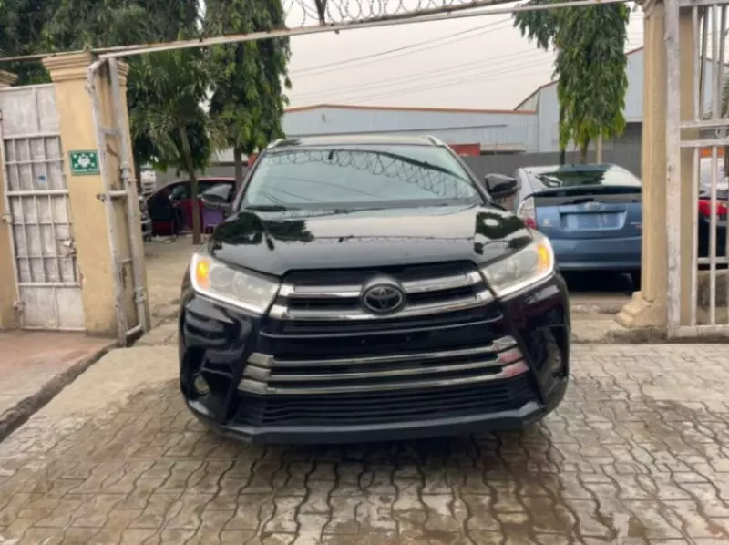 Toyota Highlander - 2015