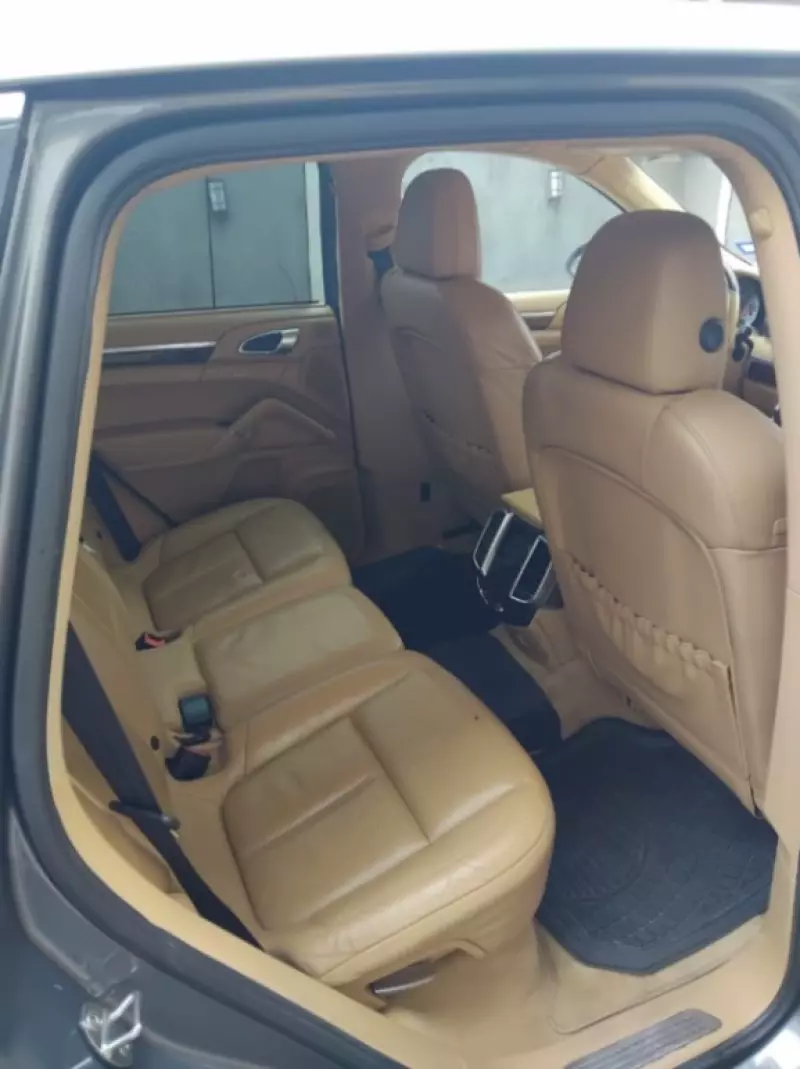 PORSCHE Cayenne   - 2011