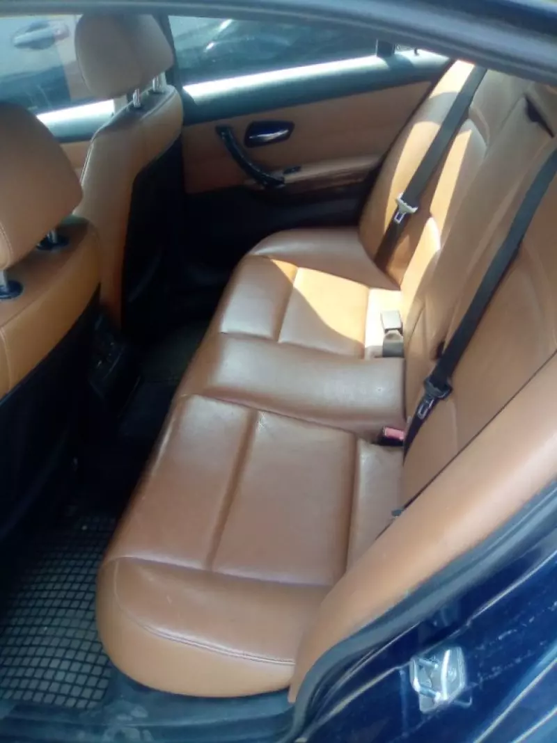 BMW 328i   - 2011
