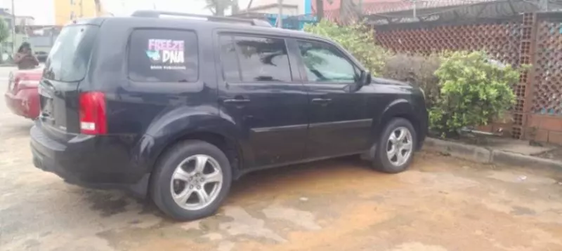 Honda Pilot   - 2012
