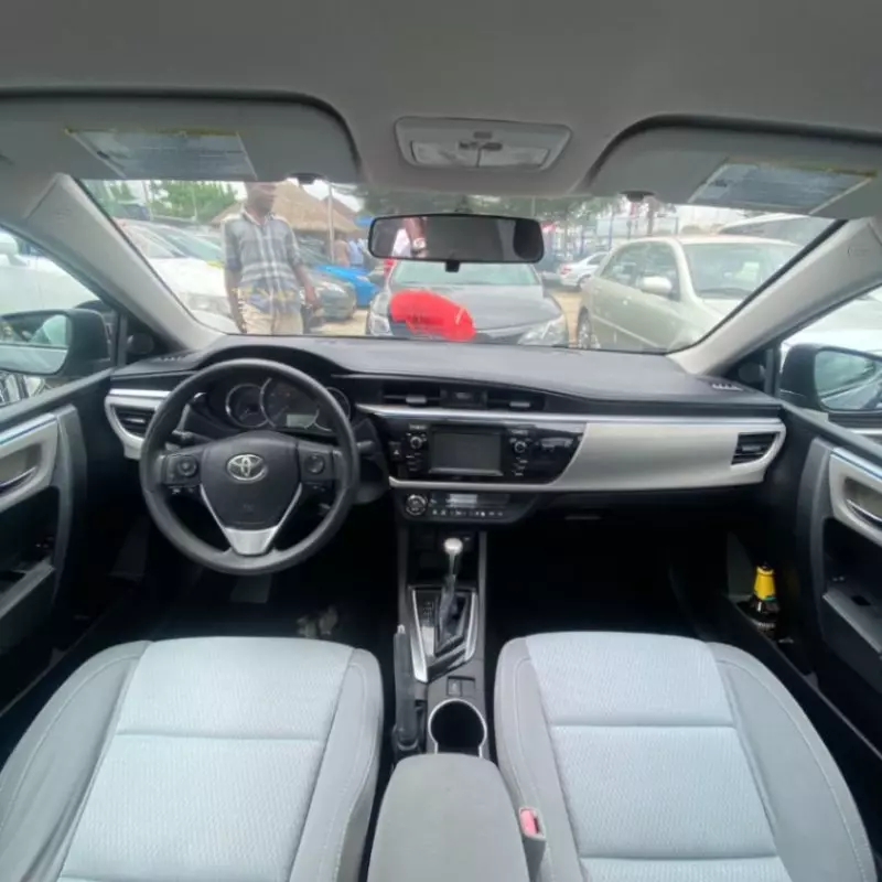 TOYOTA corolla   - 2015
