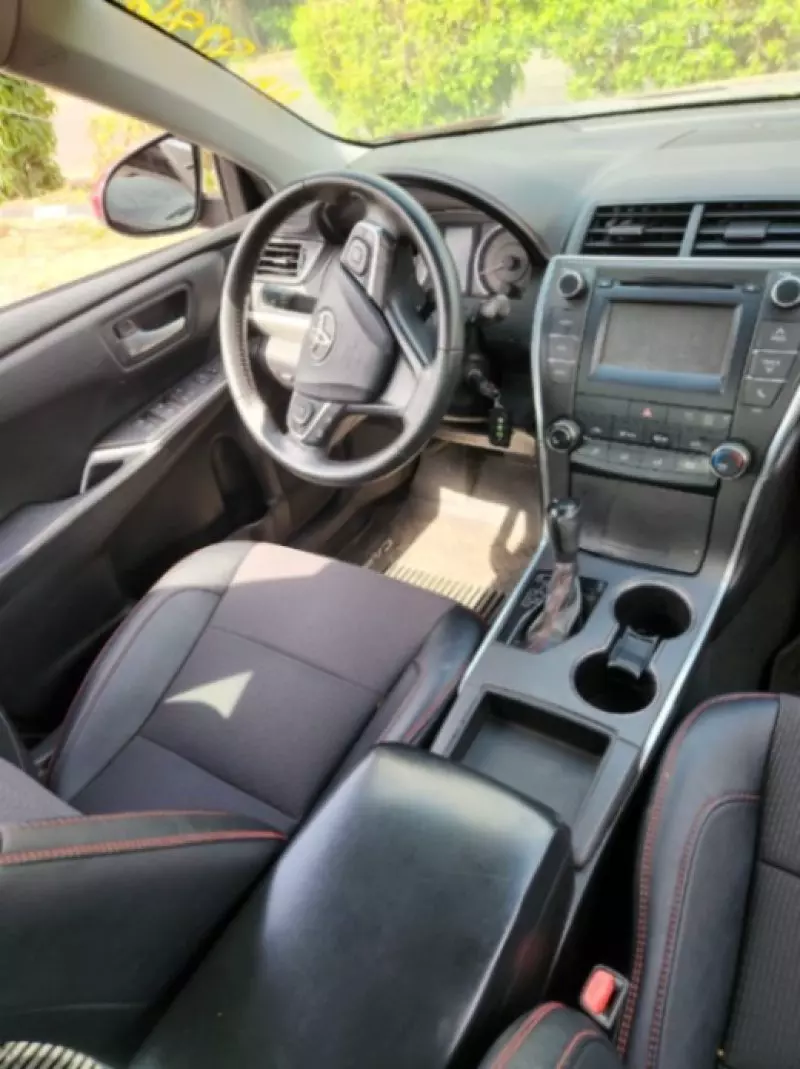 Toyota Camry   - 2016