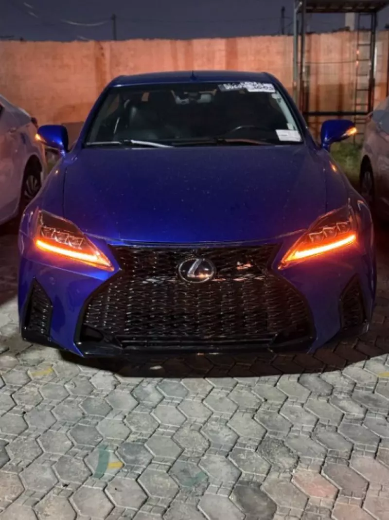 Lexus IS 350   - 2010