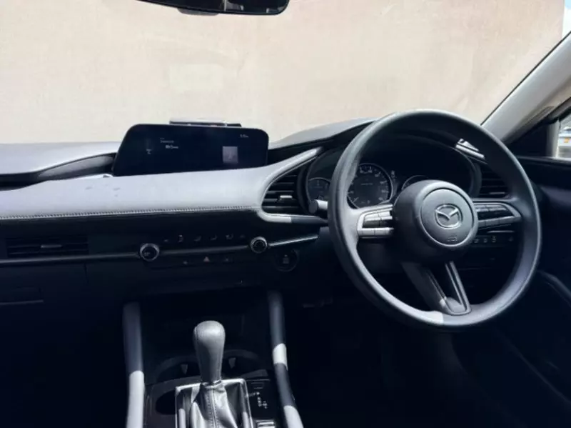 Mazda 3   - 2020