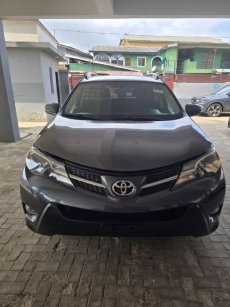 TOYOTA RAV4   - 2015