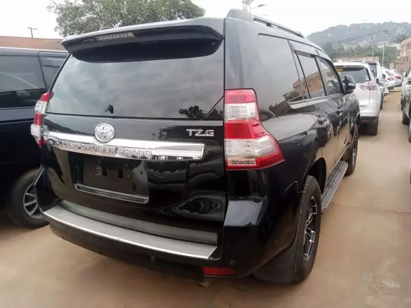 Toyota Landcruiser Prado - 2015